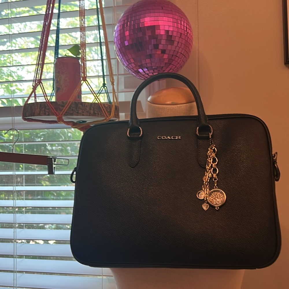 Coach Liam Crossgrain compact leather brief